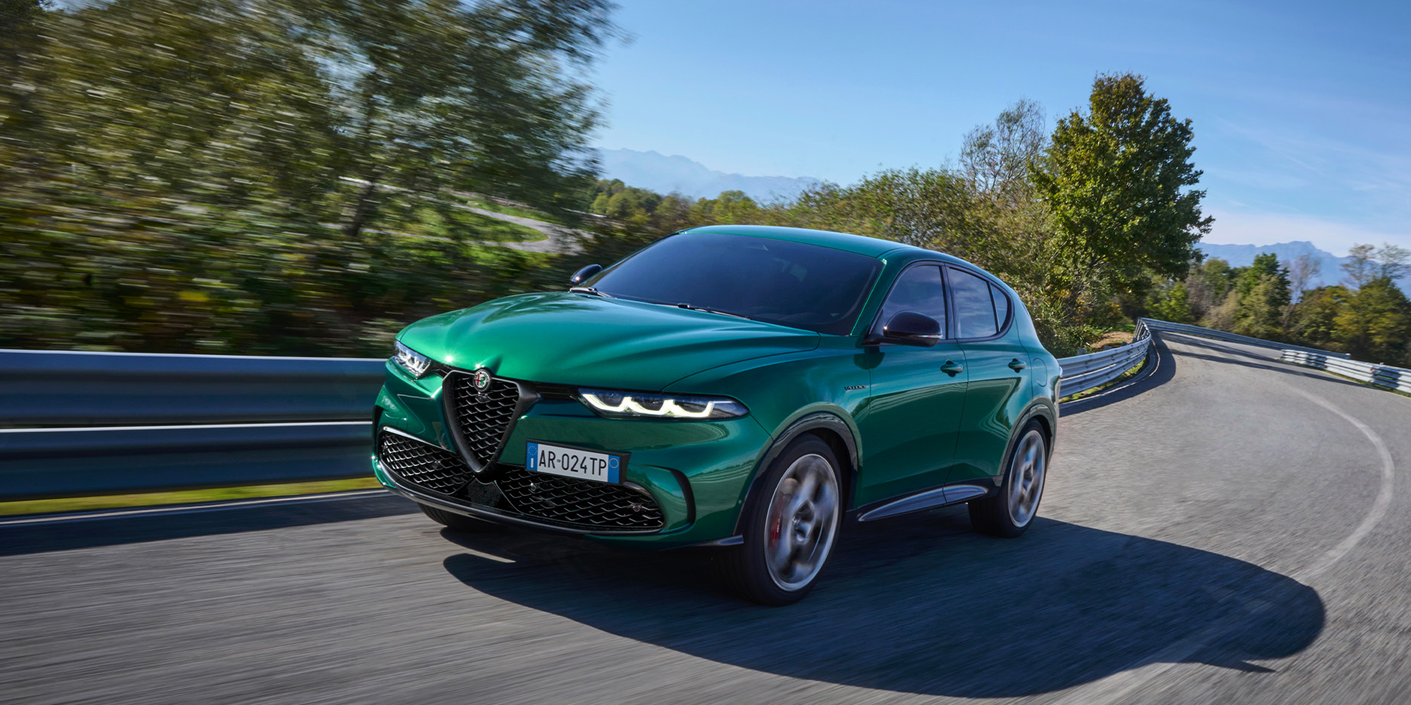 AR-ALFAROMEOTONALE-PHEV-MY24-2000X1000-DSK-1
